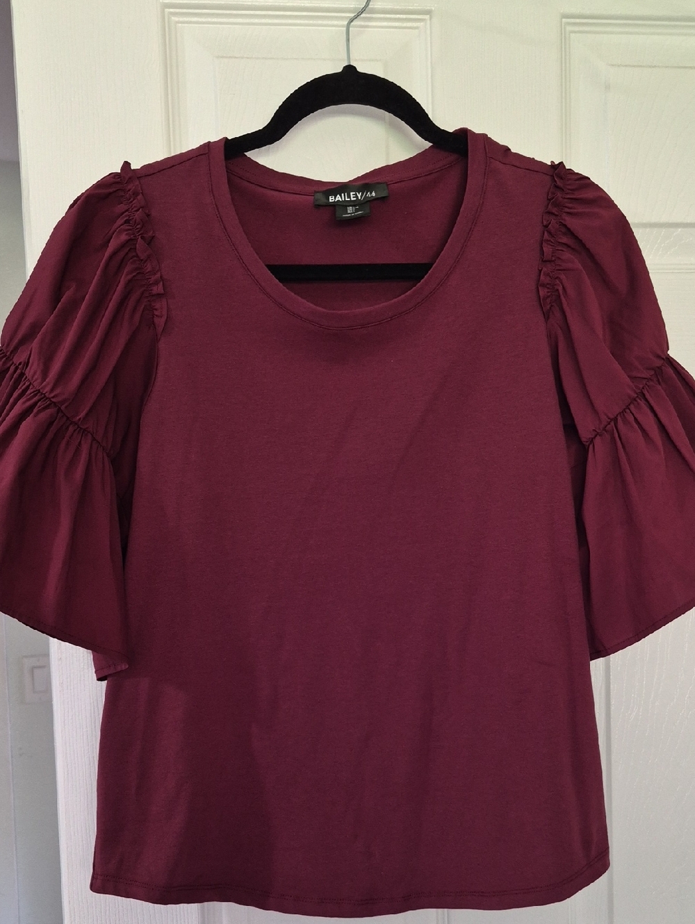 EUC Bailey 44 Burgundy Puff Sleeve Tee Large